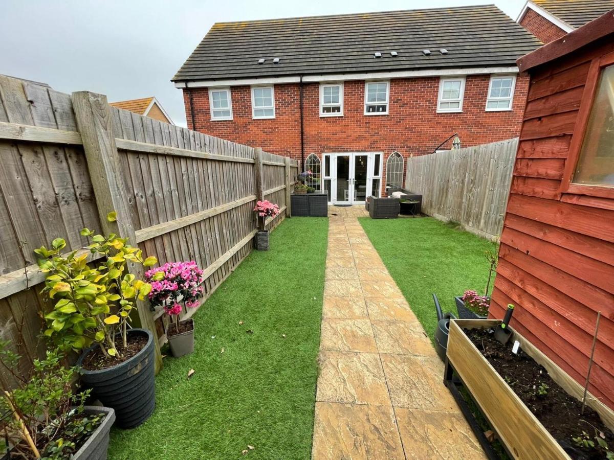Comet Place Wellingborough Eksteriør bilde