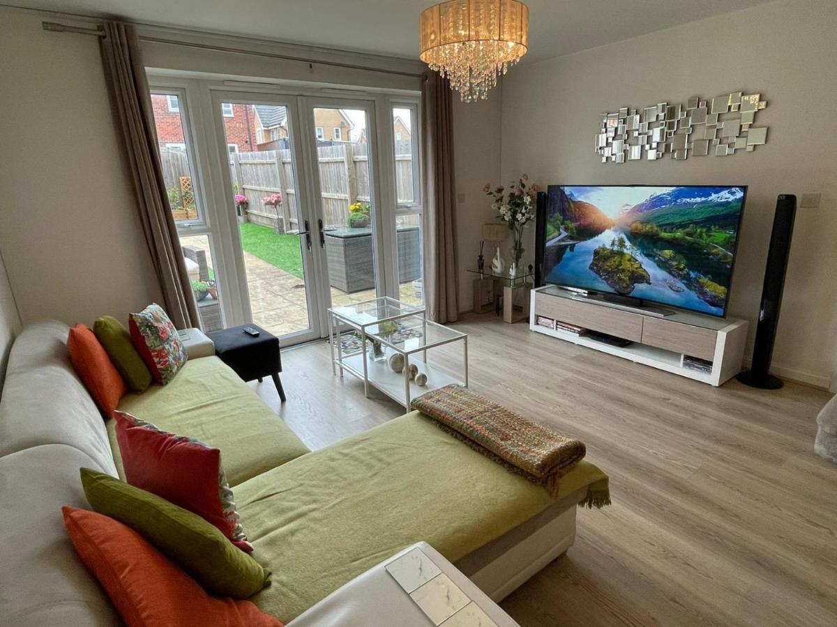 Comet Place Wellingborough Eksteriør bilde